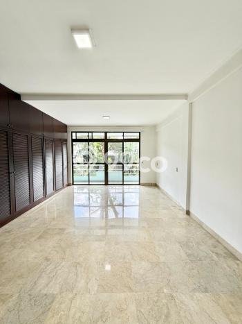 Sewa Rumah Nyaman di Pondok Indah LT 750m2 / LB 500m2 Kondisi Bagus Sewa Rumah Nyaman di Pondok Indah LT 750m2 / LB 500m2 Kondisi Bagus