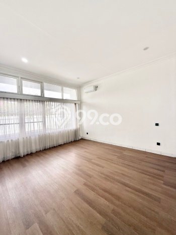 Ready to Use! Premium House LT 800m2 Desain Elegan di Pondok Indah Ready to Use! Premium House LT 800m2 Desain Elegan di Pondok Indah