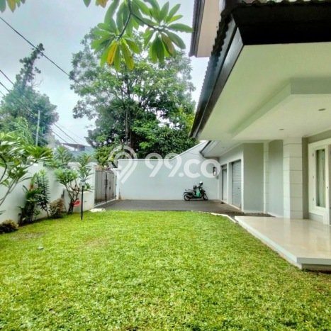 Disewakan! Rumah 4 Kamar Tidur &
5 Kamar Mandi di Kemang, Jakarta Selatan Disewakan! Rumah 4 Kamar Tidur &
5 Kamar Mandi di Kemang, Jakarta Selatan
