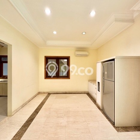 Sewa Rumah Strategis di Pondok Indah LT 450m2 / LB 600m2 Kondisi Bagus Sewa Rumah Strategis di Pondok Indah LT 450m2 / LB 600m2 Kondisi Bagus