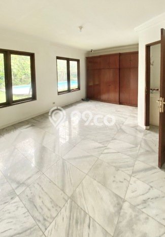 Ready to Use! Luxury House LT 736m2 Desain Modern di Cipete Ready to Use! Luxury House LT 736m2 Desain Modern di Cipete