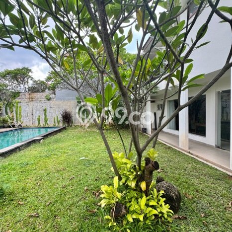 Rumah sewa siap pakai 5 KT di Cipete, Jakarta Selatan Rumah sewa siap pakai 5 KT di Cipete, Jakarta Selatan