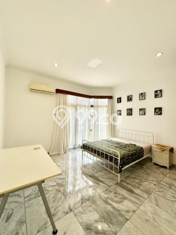 Rumah Bagus Disewakan di Pejaten, Jakarta Selatan LT 1000m2, LB 600m2 Rumah Bagus Disewakan di Pejaten, Jakarta Selatan LT 1000m2, LB 600m2