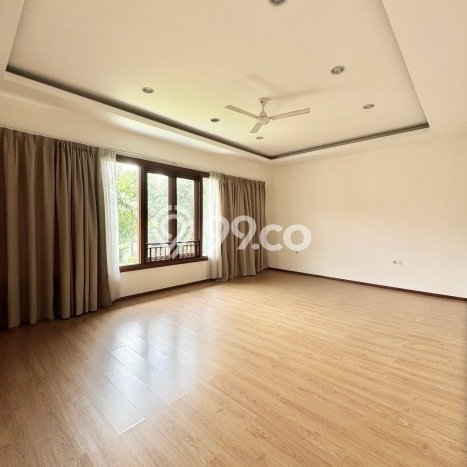 Hunian Modern Disewakan di Kemang Jakarta Selatan 5 KT & 4 KM Hunian Modern Disewakan di Kemang Jakarta Selatan 5 KT & 4 KM