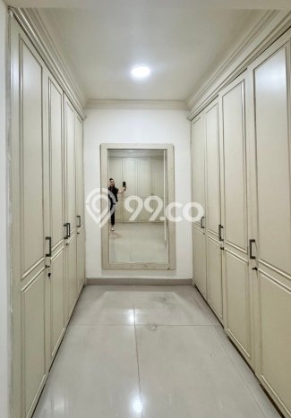 Hunian Bagus Disewakan di Pondok Indah, Jakarta Selatan LT 500m2, LB 550m2 Hunian Bagus Disewakan di Pondok Indah, Jakarta Selatan LT 500m2, LB 550m2