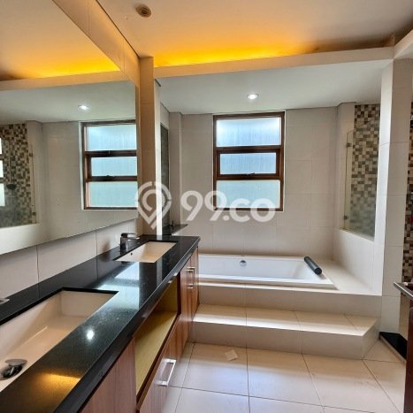 PRIME PROPERTY! Rumah area , 5 KM, Area Elite, LT 500m2m² LB 450m2m² PRIME PROPERTY! Rumah area , 5 KM, Area Elite, LT 500m2m² LB 450m2m²
