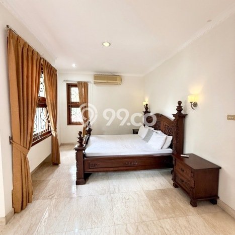 Disewakan! Rumah 3 Kamar Tidur &
3 Kamar Mandi di Cipete, Jakarta Selatan Disewakan! Rumah 3 Kamar Tidur &
3 Kamar Mandi di Cipete, Jakarta Selatan