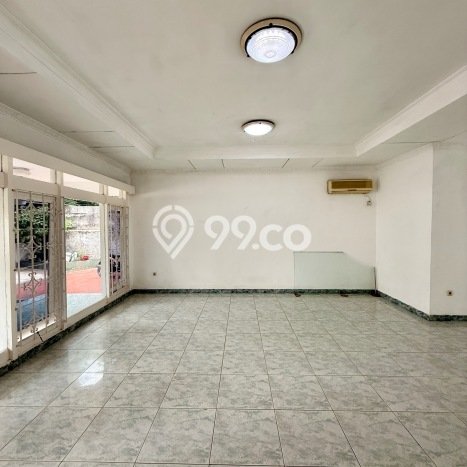 Rumah di , 4 KM, Design Minimalis, Luas 750m2m² LB 500m2m² Rumah di , 4 KM, Design Minimalis, Luas 750m2m² LB 500m2m²