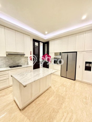 DISEWAKAN! Hunian Apartemen Ideal di Cilandak Jakarta Selatan 4 KT DISEWAKAN! Hunian Apartemen Ideal di Cilandak Jakarta Selatan 4 KT