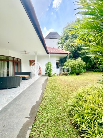 Rumah Bagus Disewakan di Pejaten, Jakarta Selatan LT 1000m2, LB 600m2 Rumah Bagus Disewakan di Pejaten, Jakarta Selatan LT 1000m2, LB 600m2