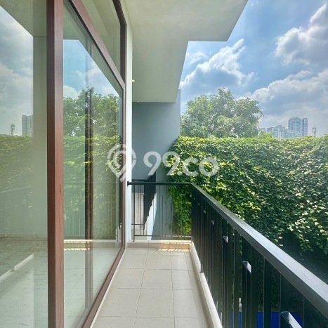 Hunian Modern Disewakan di Kemang Jakarta Selatan 4 KT & 4 KM Hunian Modern Disewakan di Kemang Jakarta Selatan 4 KT & 4 KM