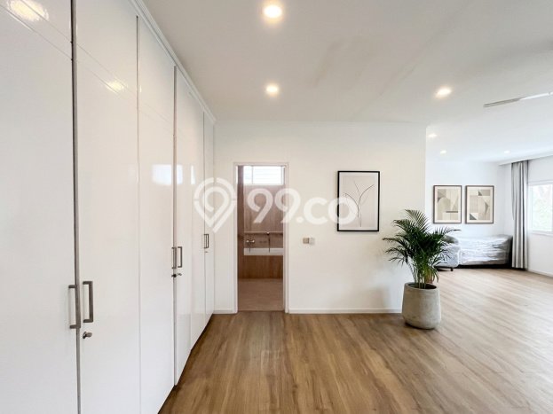 Sewa Rumah Strategis di Cipete LT 1100m2 / LB 600m2 Kondisi Bagus Sewa Rumah Strategis di Cipete LT 1100m2 / LB 600m2 Kondisi Bagus