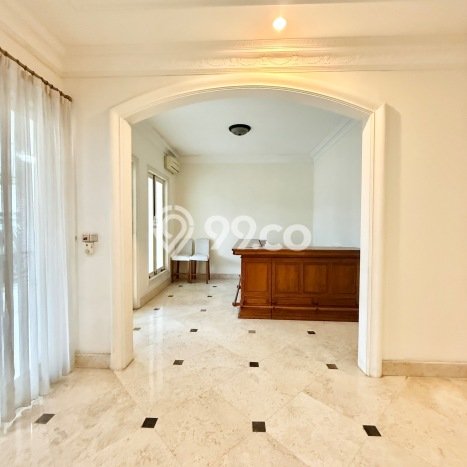 Disewakan Rumah Nyaman di Kemang LT 750m2 / LB 700m2 Siap Huni Disewakan Rumah Nyaman di Kemang LT 750m2 / LB 700m2 Siap Huni