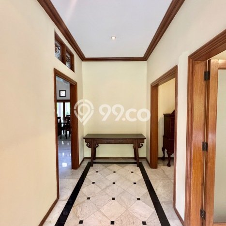 Rumah Disewakan Jakarta Selatan LT 800m2 LB 750m2 Kawasan Pondok Indah Rumah Disewakan Jakarta Selatan LT 800m2 LB 750m2 Kawasan Pondok Indah