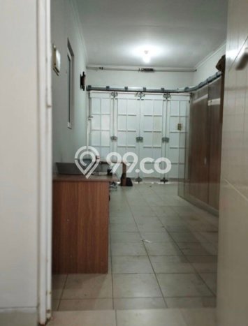 Ready to Use! Luxury House LT 220m2 Desain Elegan di Kota Wisata Ready to Use! Luxury House LT 220m2 Desain Elegan di Kota Wisata
