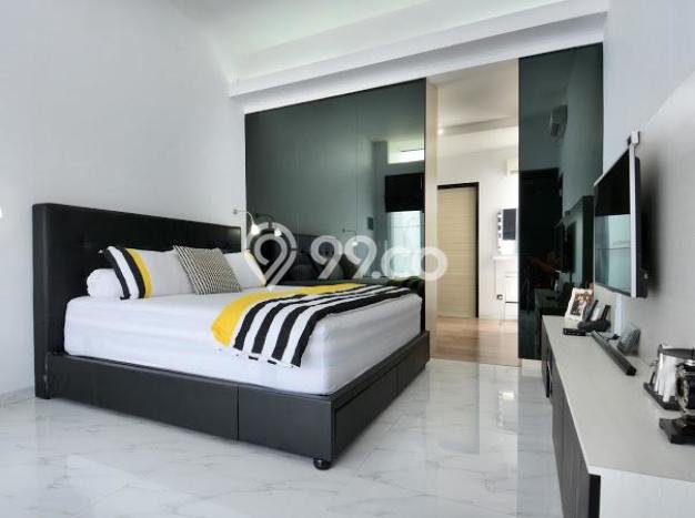 Rumah Elit LB 512m2 Siap Huni Desain Elegan di Kota Wisata, Bogor Rumah Elit LB 512m2 Siap Huni Desain Elegan di Kota Wisata, Bogor