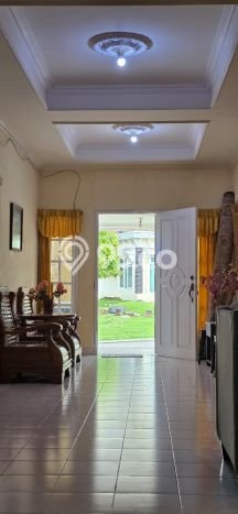 For Sale! Luxury House LT 300m2 Desain Elegan di Kota Wisata For Sale! Luxury House LT 300m2 Desain Elegan di Kota Wisata
