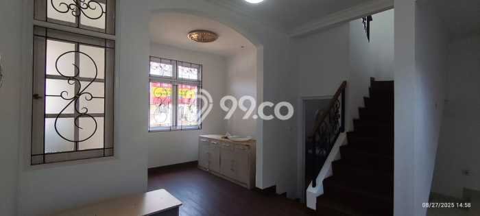 Jual Rumah Eksklusif 3 KT di Legenda Wisata, Bogor Jual Rumah Eksklusif 3 KT di Legenda Wisata, Bogor