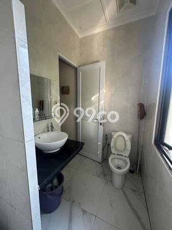 Rumah Modern 4 Kamar LT 128m2 di Kota Wisata Rumah Modern 4 Kamar LT 128m2 di Kota Wisata