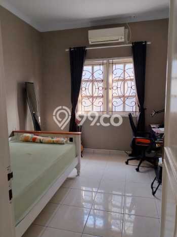 For Sale! Premium House LT 200m2 Desain Modern di Kota Wisata For Sale! Premium House LT 200m2 Desain Modern di Kota Wisata