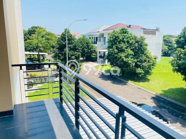 Rumah Luxury Modern Tanpa Renovasi di Kota Wisata Bogor Rumah Luxury Modern Tanpa Renovasi di Kota Wisata Bogor