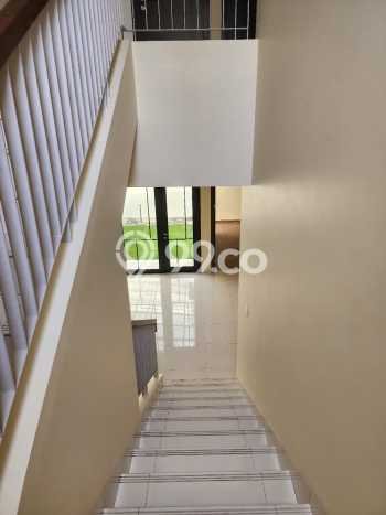 Jarang Ada! Rumah Kontrakan 5 Kamar Nyaman Siap Huni Alam Sutera Jarang Ada! Rumah Kontrakan 5 Kamar Nyaman Siap Huni Alam Sutera