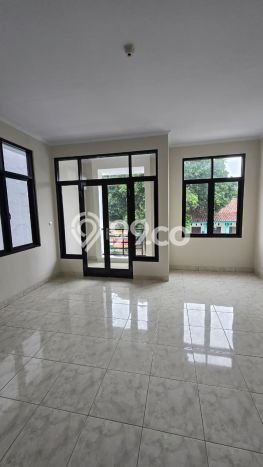 FEATURED! Rumah kawasan Alam Sutera, 4 KT, Lokasi Strategis, Luas 240m2m² Bangunan 400m2m² FEATURED! Rumah kawasan Alam Sutera, 4 KT, Lokasi Strategis, Luas 240m2m² Bangunan 400m2m²