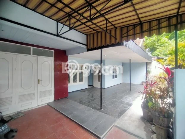 Rumah Modern 6 KT di Malang Kota Malang Rumah Modern 6 KT di Malang Kota Malang