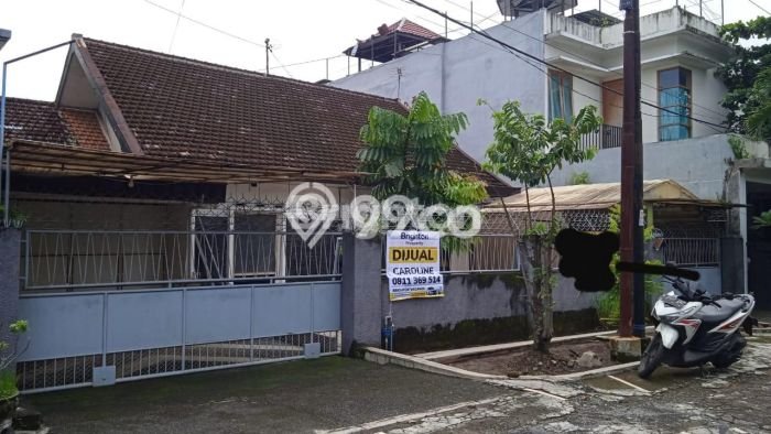 Hunian Mewah LB 300m2 Siap Pakai Desain Elegan di Buah-buahan, Malang Hunian Mewah LB 300m2 Siap Pakai Desain Elegan di Buah-buahan, Malang