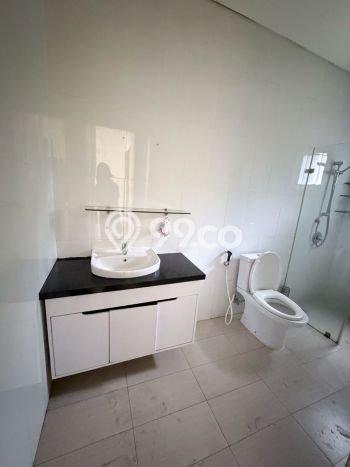 Ready to Use! Premium House LT 220m2 Desain Elegan di Jakarta Garden City Ready to Use! Premium House LT 220m2 Desain Elegan di Jakarta Garden City