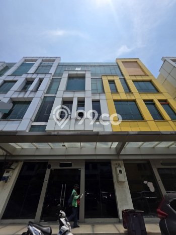 Area Ramai! Ruko Dijual di Kelapa Gading untuk Bisnis Luas Bangunan 412m2 Area Ramai! Ruko Dijual di Kelapa Gading untuk Bisnis Luas Bangunan 412m2