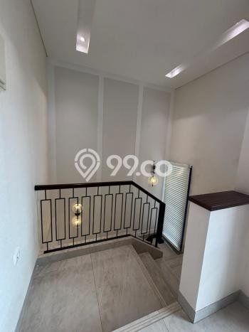 Hot Offer Hunian Mewah Ideal dan Luas di Duren Sawit, Jakarta Timur Hot Offer Hunian Mewah Ideal dan Luas di Duren Sawit, Jakarta Timur