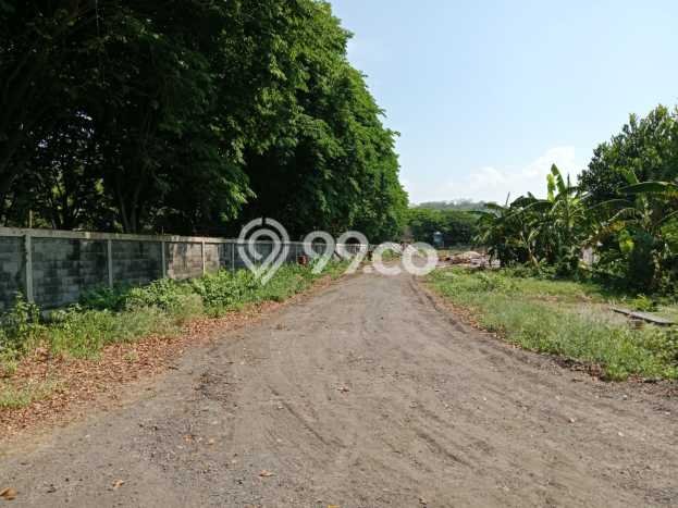 AREA BISNIS! Pabrik di Kebomas, Luas 1217m2m², Jalan Utama, Ramai AREA BISNIS! Pabrik di Kebomas, Luas 1217m2m², Jalan Utama, Ramai