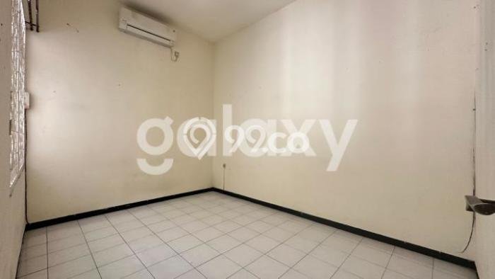 Dijual Hunian Rumah Terawat 2 KT di Gununganyar, Surabaya Dijual Hunian Rumah Terawat 2 KT di Gununganyar, Surabaya