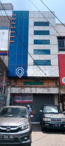 Area Ramai! Ruko Dijual di Simokerto untuk Bisnis Luas Bangunan 255m2 Area Ramai! Ruko Dijual di Simokerto untuk Bisnis Luas Bangunan 255m2
