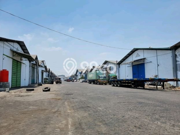 Gudang untuk Disewa di Pusat Surabaya Luas Bangunan 480m2 Gudang untuk Disewa di Pusat Surabaya Luas Bangunan 480m2