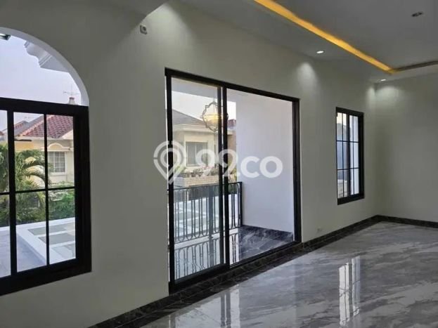 Dijual Rumah Mewah Elegan Dengan View Cantik di Pakuwon CIty, Surabaya Dijual Rumah Mewah Elegan Dengan View Cantik di Pakuwon CIty, Surabaya