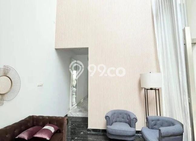 SPECIAL PRICE! Rumah Asri lokasi , LT 650m2m² Bangunan 900m2m² SPECIAL PRICE! Rumah Asri lokasi , LT 650m2m² Bangunan 900m2m²