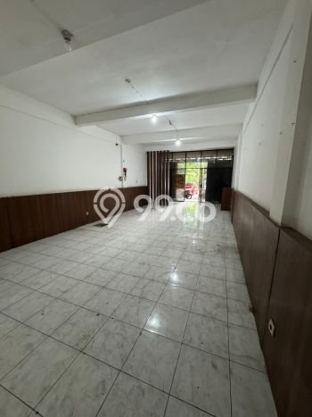 Ruko Dijual di Prime Area Surabaya Luas 300m2 Ruko Dijual di Prime Area Surabaya Luas 300m2