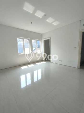 PRIME AREA! Rumah di Wiyung, 4 KM, Area Premium, Luas 375m2m² LB 300m2m² PRIME AREA! Rumah di Wiyung, 4 KM, Area Premium, Luas 375m2m² LB 300m2m²