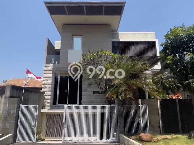 Hunian Elit LB 580m2 Siap Pakai Desain Elegan di Graha, Surabaya Hunian Elit LB 580m2 Siap Pakai Desain Elegan di Graha, Surabaya