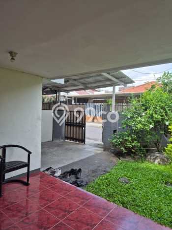 Hunian Strategis 5 KT LB 200m2 Kondisi Bagus di Dukuh Kupang Hunian Strategis 5 KT LB 200m2 Kondisi Bagus di Dukuh Kupang
