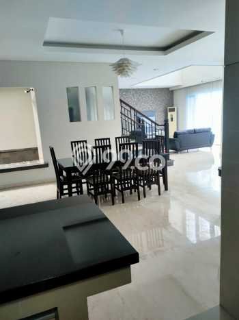 RECOMMENDED! Rumah di Sukomanunggal, 4 KM, Area Premium, LT 375m2m² LB 500m2m² RECOMMENDED! Rumah di Sukomanunggal, 4 KM, Area Premium, LT 375m2m² LB 500m2m²
