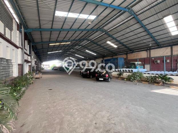 Gudang Area Komersial di Cerme, Luas 42000m2m², Ready Operasi Gudang Area Komersial di Cerme, Luas 42000m2m², Ready Operasi