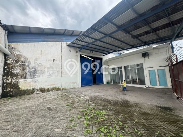 Disewakan Gudang di Pusat Kota Surabaya Ramai Strategis Disewakan Gudang di Pusat Kota Surabaya Ramai Strategis