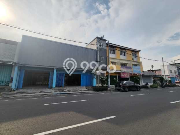 Ruko untuk disewa di Wonokromo punya LT 420m2 & LB 420m2 harga sewa kompetitif Ruko untuk disewa di Wonokromo punya LT 420m2 & LB 420m2 harga sewa kompetitif