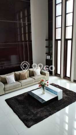 Disewakan! Rumah 5 Kamar Tidur &
5 Kamar Mandi di Graha, Surabaya Disewakan! Rumah 5 Kamar Tidur &
5 Kamar Mandi di Graha, Surabaya