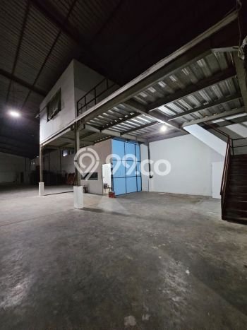 Gudang Disewakan Lokasi Gresik Gresik Harga Spesial! Gudang Disewakan Lokasi Gresik Gresik Harga Spesial!
