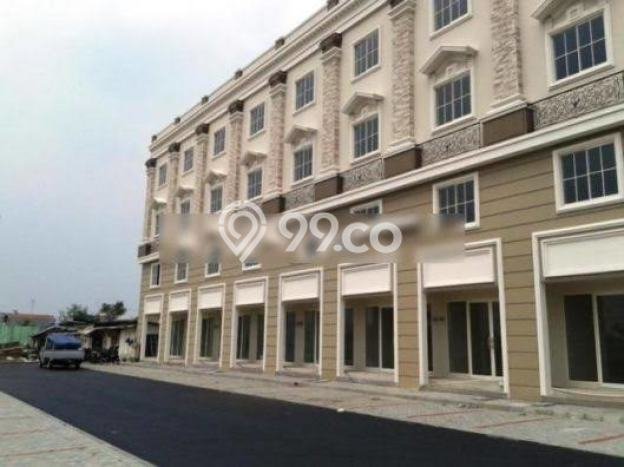 Ruko di Green Lake City, Luas 180m², Kawasan Bisnis, Ramai Ruko di Green Lake City, Luas 180m², Kawasan Bisnis, Ramai
