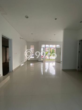 Hunian Asri Green Lake City, Lingkungan Tenang - LT 180m² Hunian Asri Green Lake City, Lingkungan Tenang - LT 180m²